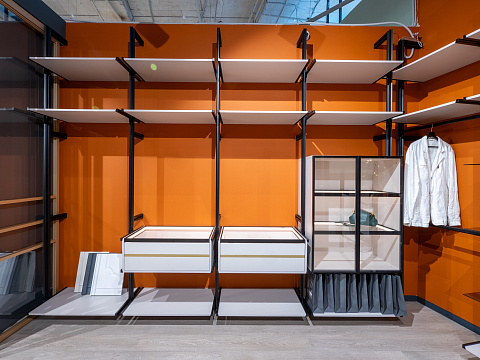 Санкт-Петербург ул. Фучика, 9, ТЦ «Кубатура», 1 этаж, секция 1А.212