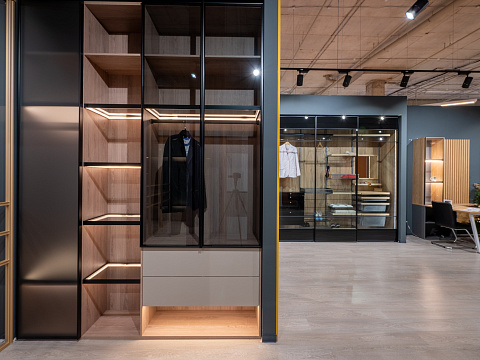 Санкт-Петербург ул. Фучика, 9, ТЦ «Кубатура», 1 этаж, секция 1А.212