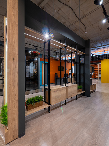 Санкт-Петербург ул. Фучика, 9, ТЦ «Кубатура», 1 этаж, секция 1А.212