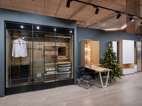 Санкт-Петербург ул. Фучика, 9, ТЦ «Кубатура», 1 этаж, секция 1А.212